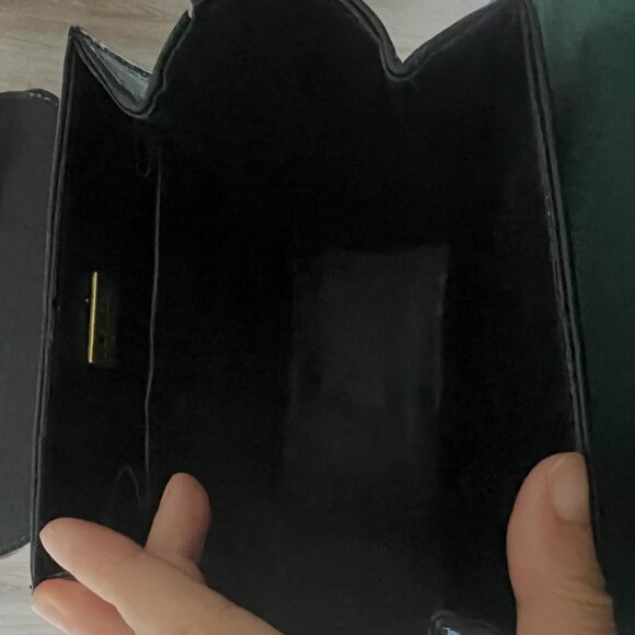 Vintage Black Leather Shoulder Bag with Gold Cat Accent Detail - Picture 7 of 11